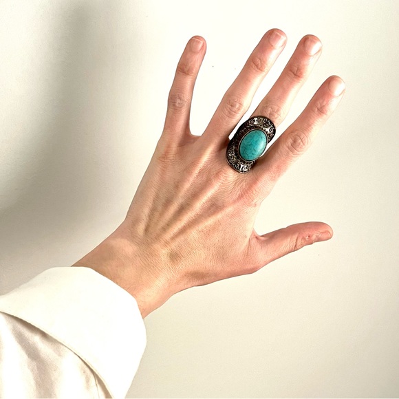 vintage boho engraved silver ring with turquoise stone - Picture 2 of 15